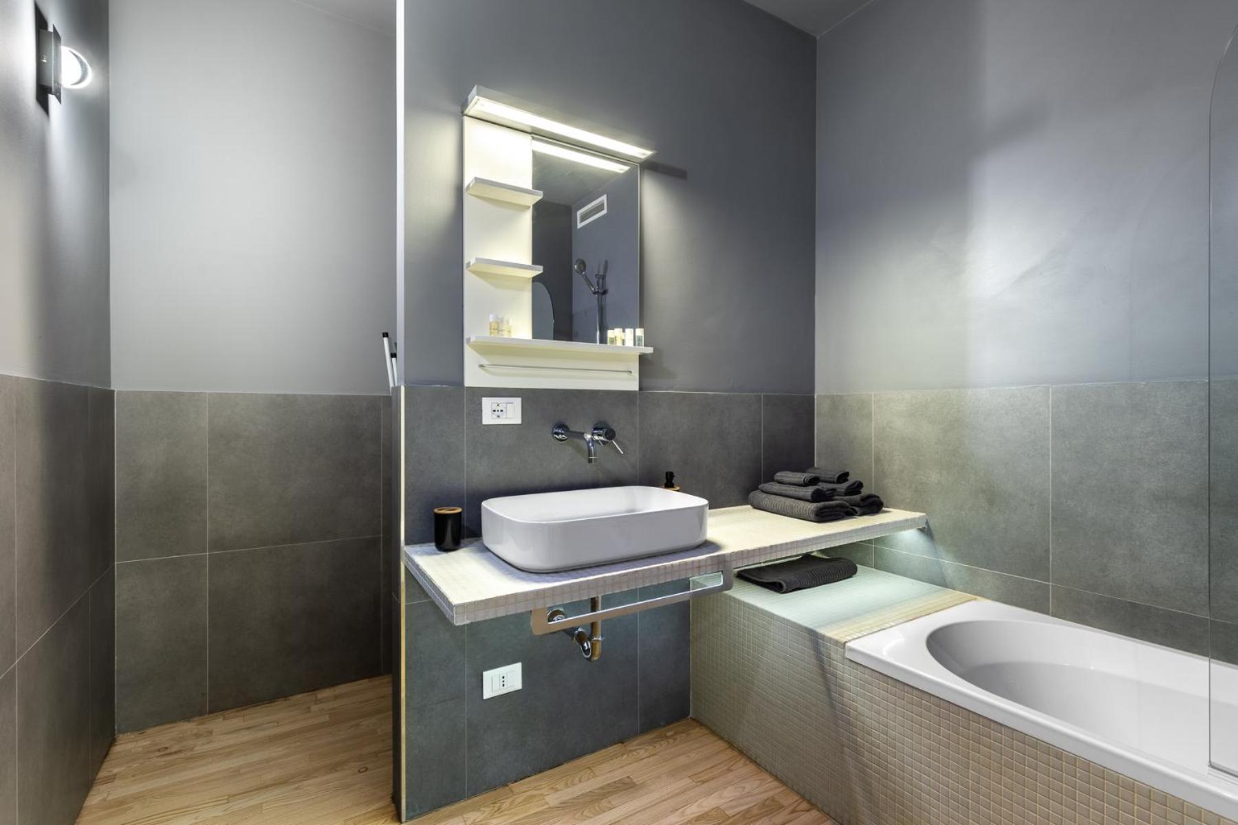 Lussuoso Appartamento Vista Citta - Borgo Po - Box Auto Turin Exterior photo